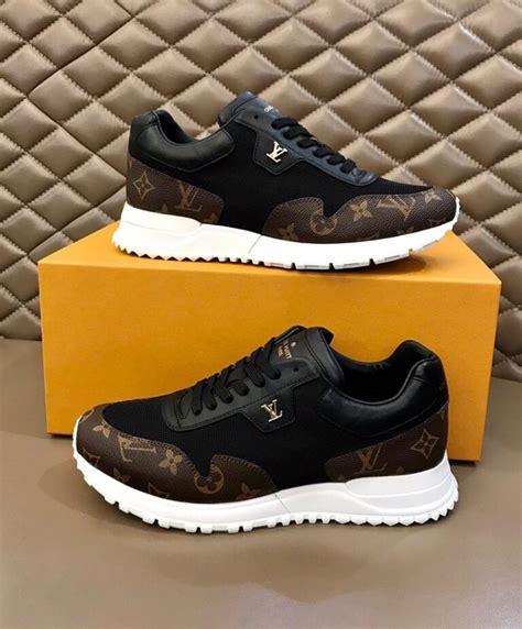 louis vuitton schoenen heren zwart|louis vuitton sneakers for men.